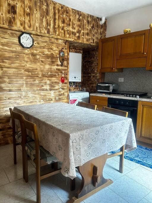 Casa Vacanze La Torre Malonno Esterno foto